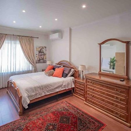 Pembroke St Julians Luxury, Comfort, Location Esterno foto