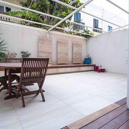 Pembroke St Julians Luxury, Comfort, Location Esterno foto